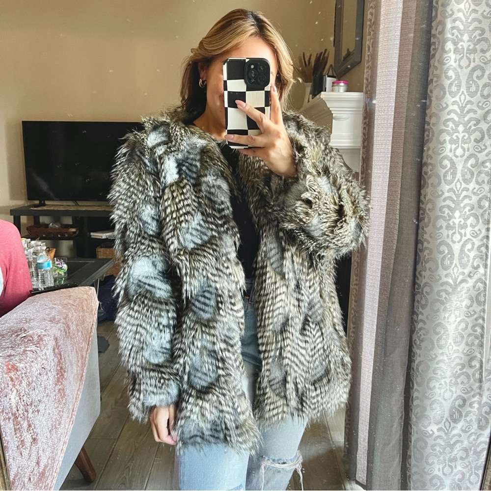 BSABLE | Faux Fur Jacket Size: Small - Picture 2 of 8